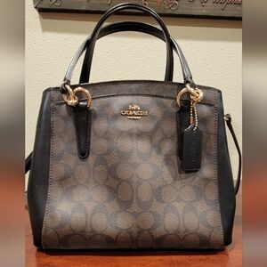 NWOT Coach Minetta Crossbody